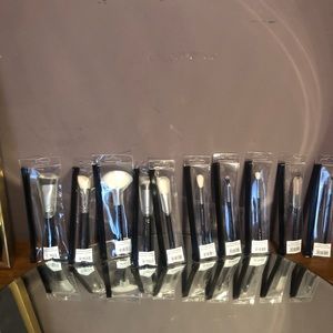 NEW 10 Zoeva Brushes LOT of 10 make up brushes NWT